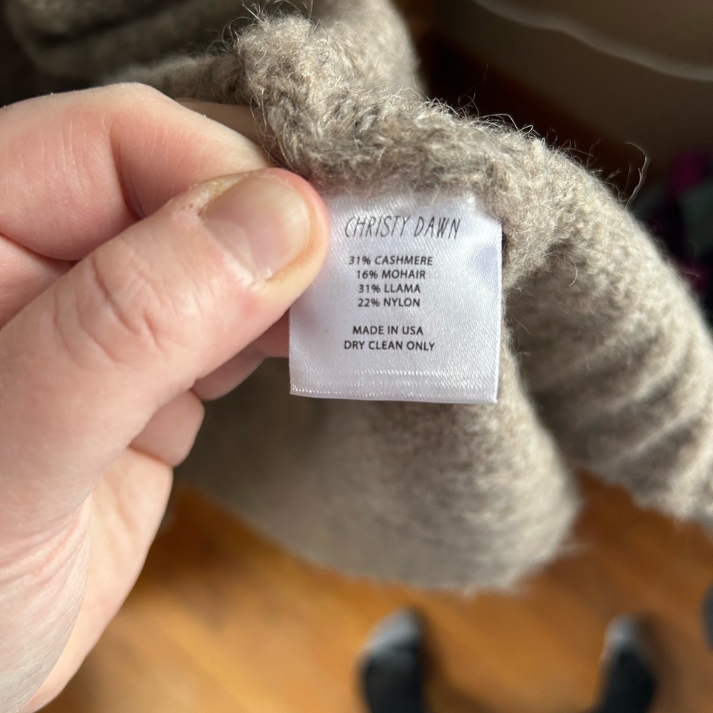 Christy Dawn One Size Cardigan - Picture 4 of 6
